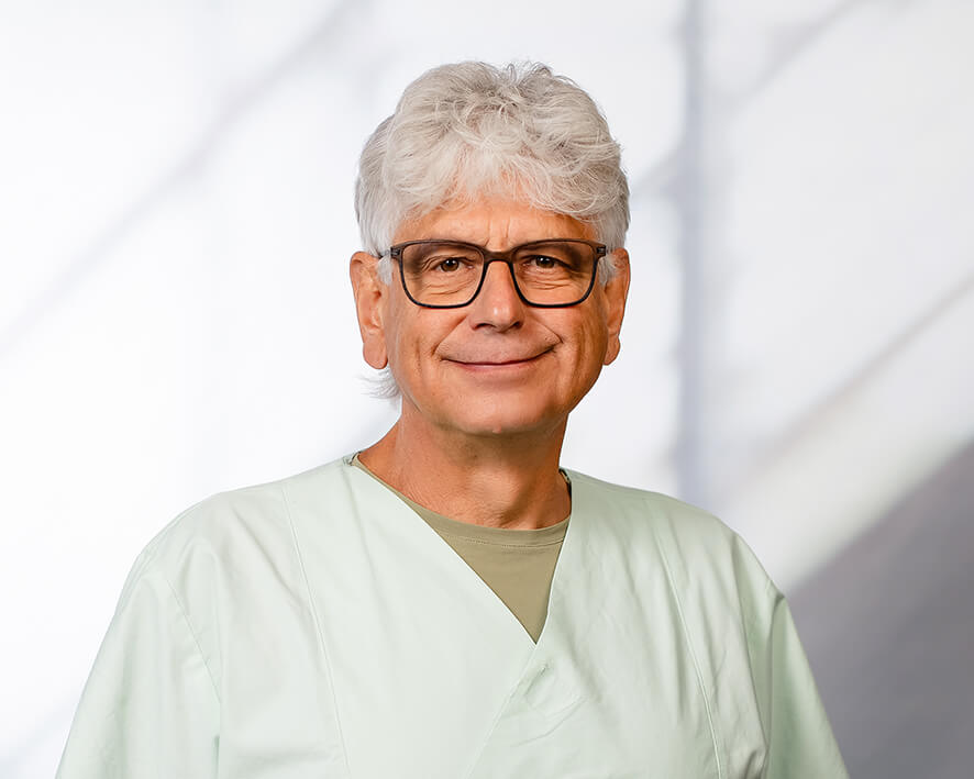 Dr. Stefan John, Klinik für Innere Medizin 8, Schwerpunkt Kardiologie - Schwerpunkt Internistische Intensivmedizin